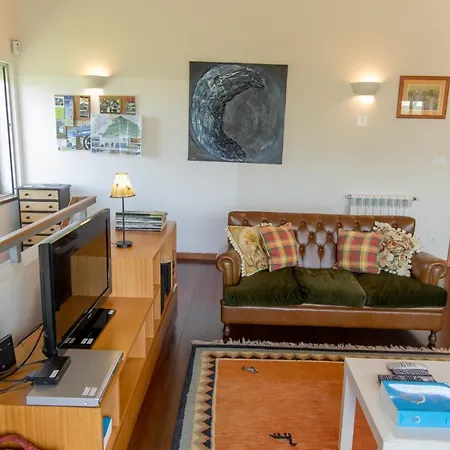 Quinta Dos Monteiros - 3 Quartos Com Piscina بيت للعطل ريزندي