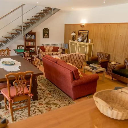 Quinta Dos Monteiros - 3 Quartos Com Piscina بيت للعطل ريزندي