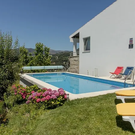 Quinta Dos Monteiros - 3 Quartos Com Piscina Ferienhaus