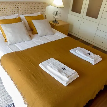 Дом отдыха Quinta Dos Monteiros - 3 Quartos Com Piscina