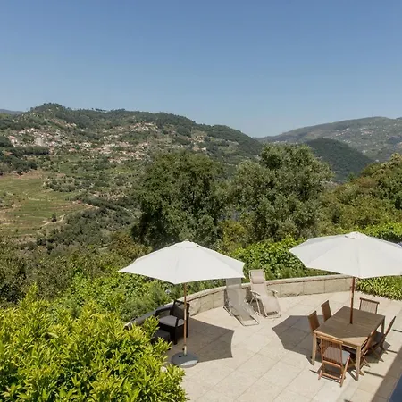 Quinta Dos Monteiros - 3 Quartos Com Piscina * Резенде