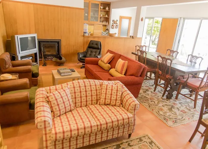 Сasa de vacaciones Quinta Dos Monteiros - 3 Quartos Com Piscina