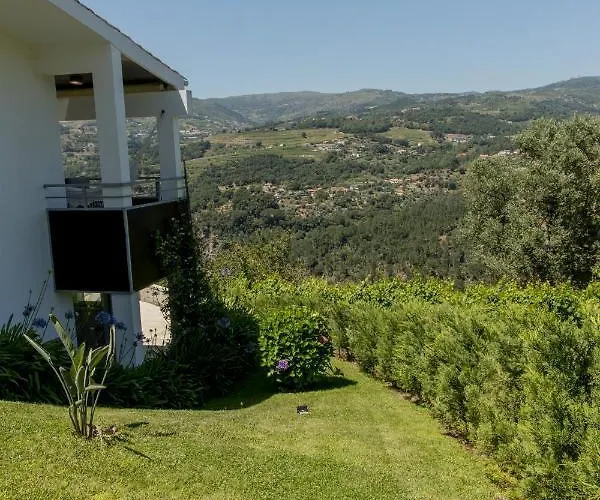 Quinta Dos Monteiros - 3 Quartos Com Piscina * Resende